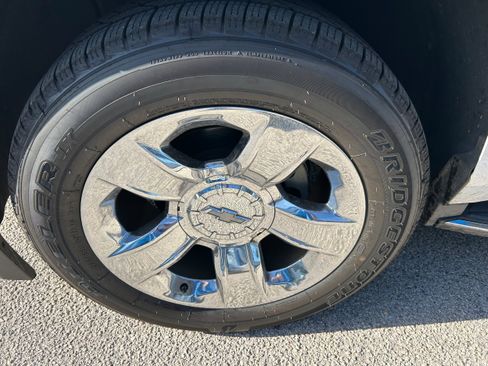 Used 2016 Chevrolet Tahoe LTZ RWD image 6