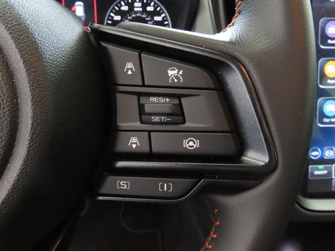 Used 2025 Subaru Crosstrek 2.5i Limited w/ Crosstrek Mirror Package AWD/4WD image 14