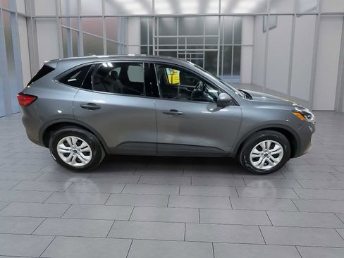 Used 2022 Ford Escape S image 9