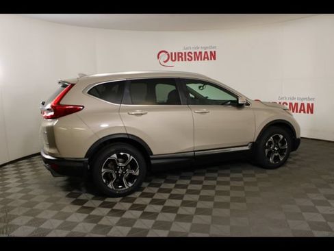 Used 2018 Honda CR-V Touring image 9