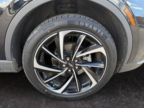 Used 2023 Lincoln Corsair Reserve AWD/4WD image 29