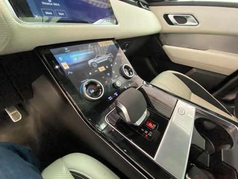 Used 2021 Land Rover Range Rover Velar R-Dynamic S AWD/4WD image 26