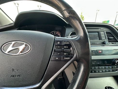 Used 2016 Hyundai Sonata Limited image 22