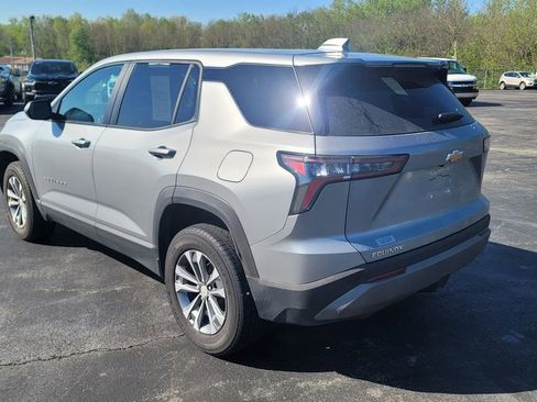 Used 2026 Chevrolet Equinox LT FWD image 9