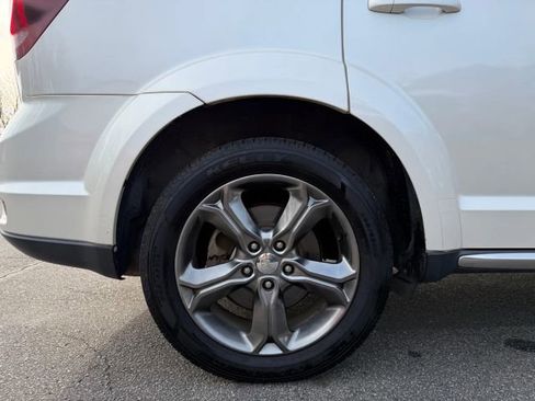 Used 2015 Dodge Journey Crossroad w/ Flexible Seating Group image 12