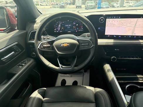 Used 2025 Chevrolet Tahoe LT AWD/4WD image 17