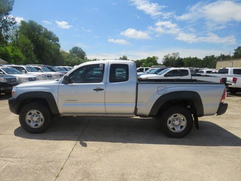 Used 2011 Toyota Tacoma PreRunner RWD image 8