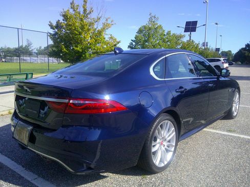 Used 2023 Jaguar XF R-Dynamic SE AWD/4WD image 18