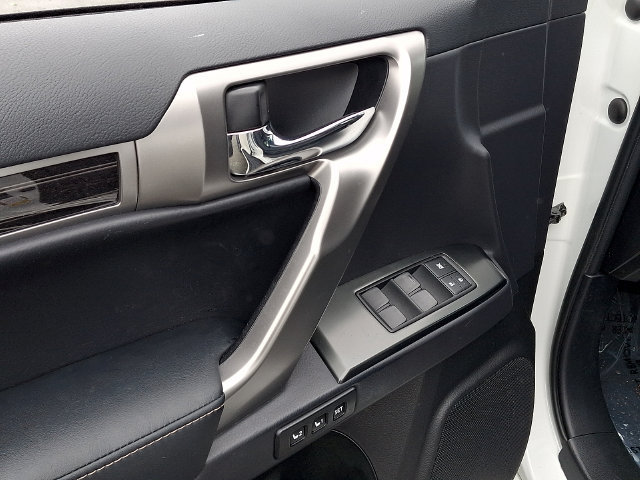 Used 2023 Lexus GX 460 Premium w/ Premium Package AWD/4WD image 13
