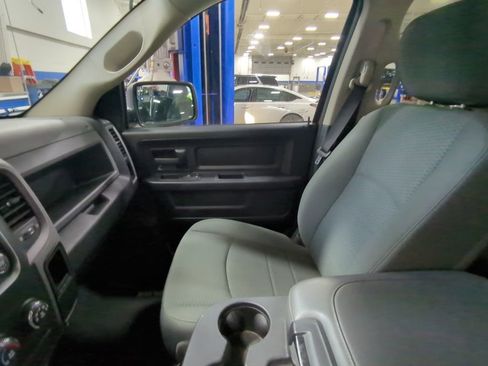Used 2014 RAM 1500 Express image 15