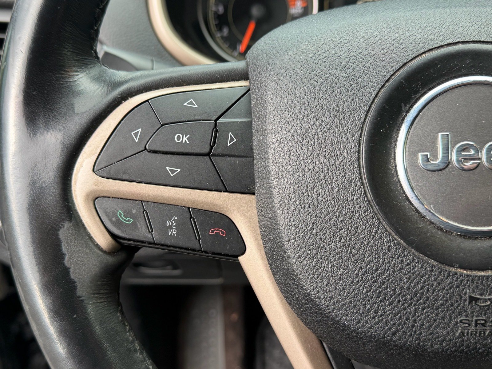 Used 2016 Jeep Cherokee 75th Anniversary FWD image 37