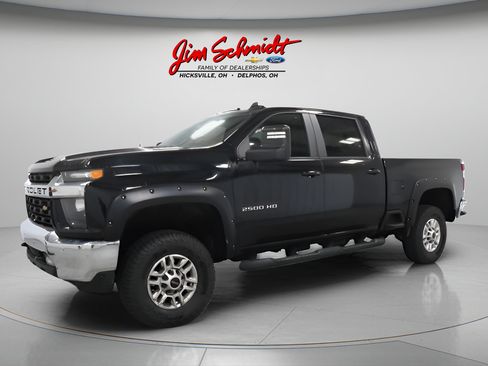 Used 2020 Chevrolet Silverado 2500 LT w/ True North Edition AWD/4WD image 2