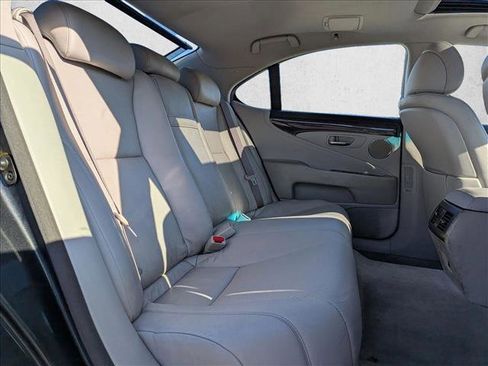 Used 2007 Lexus LS 460 image 22