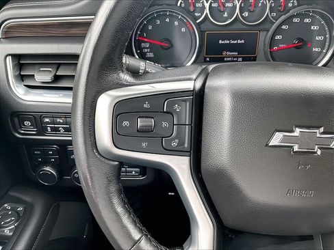 Used 2021 Chevrolet Tahoe Z71 w/ Z71 Signature Package AWD/4WD image 24