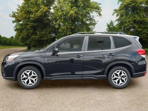Used 2019 Subaru Forester Premium w/ All-Weather Package AWD/4WD image 5