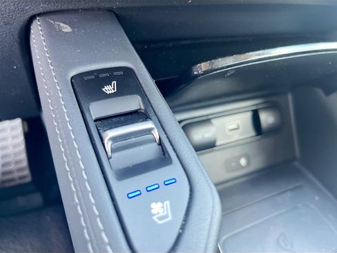 Used 2022 Kia Telluride SX w/ SX Prestige Package AWD/4WD image 21