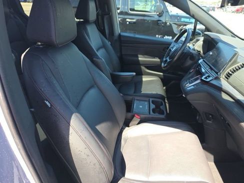 Used 2025 Honda Odyssey Sport-L image 14