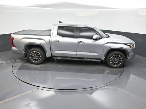 Used 2024 Toyota Tundra Limited w/ Power Package AWD/4WD image 31