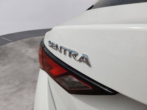 Used 2024 Nissan Sentra SV FWD image 25