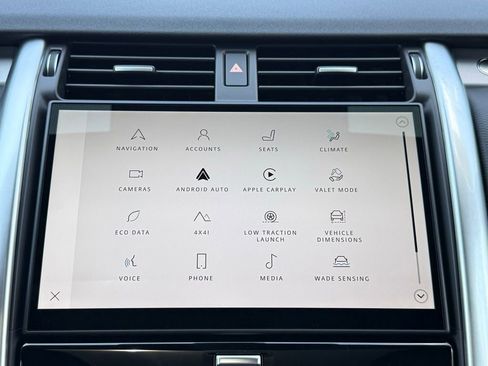 Certified 2025 Land Rover Discovery Dynamic SE image 24