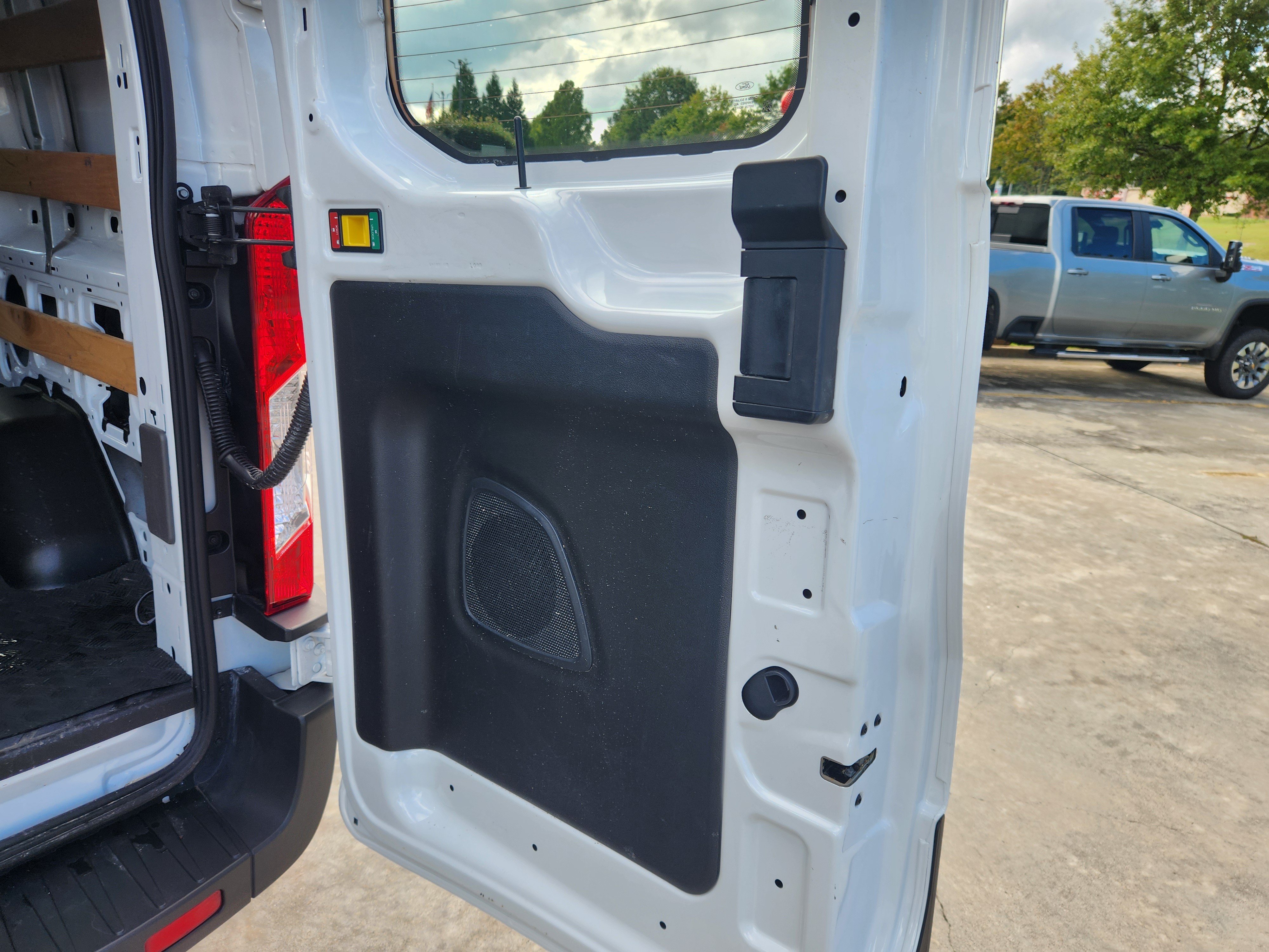 Used 2025 Ford Transit 250 Low Roof w/ Exterior Upgrade Package RWD image 32