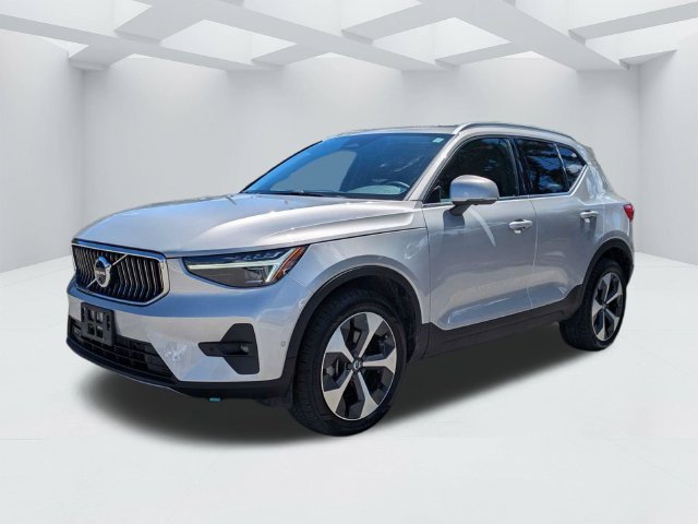 Certified 2024 Volvo XC40 B5 Plus w/ Protection Package Premier AWD/4WD image 10