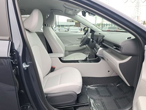 New 2026 Hyundai Kona SE AWD/4WD image 17