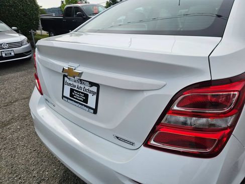 Used 2019 Chevrolet Sonic Premier FWD image 17