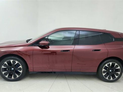 Used 2026 BMW iX xDrive45 image 3