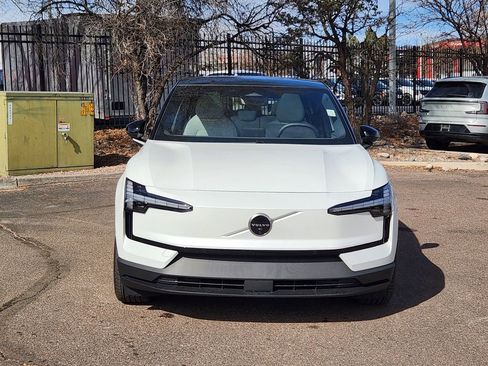 New 2026 Volvo EX30 Ultra w/ Climate Package image 21