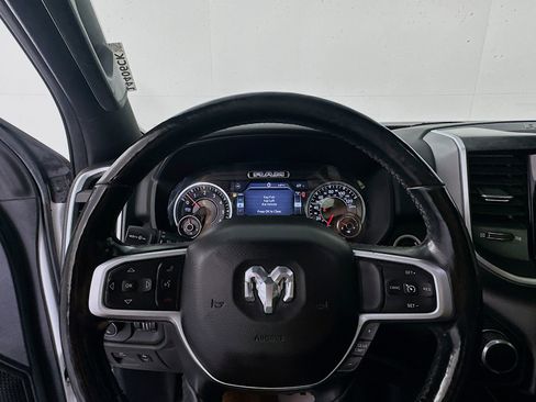 Used 2019 RAM 1500 Big Horn AWD/4WD image 11