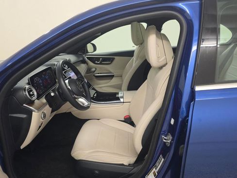 Used 2025 Mercedes-Benz C 300 Sedan image 4