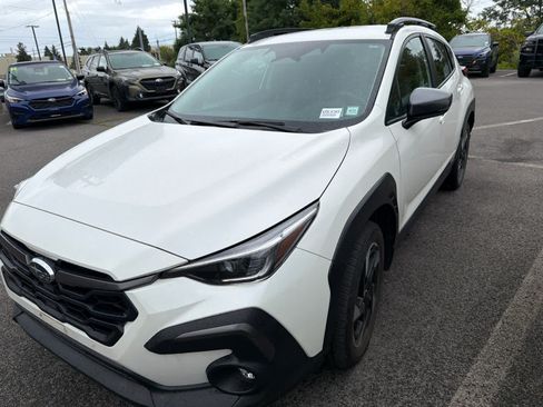 Used 2024 Subaru Crosstrek 2.5i Limited AWD/4WD image 5