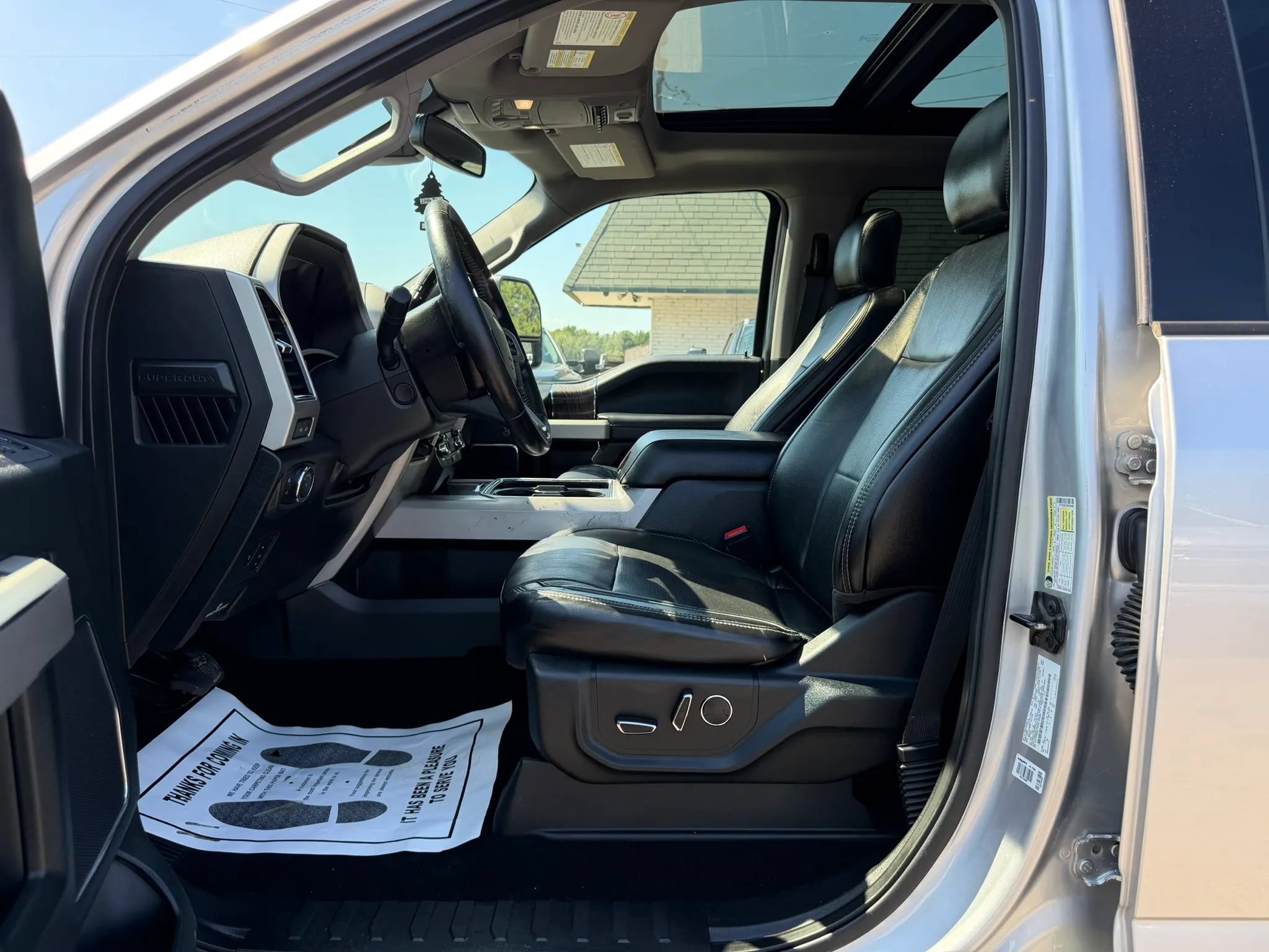 Used 2019 Ford F250 Lariat w/ Lariat Ultimate Package AWD/4WD image 15
