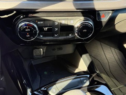 New 2026 Chevrolet Trax ACTIV w/ Sunroof Package image 14