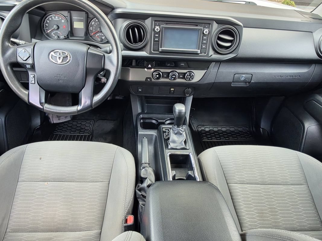 Used 2017 Toyota Tacoma SR RWD image 14