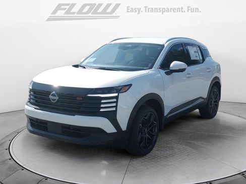 New 2025 Nissan Kicks SR image 3