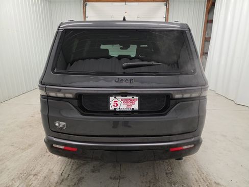 New 2026 Jeep Grand Wagoneer Limited w/ Premium Group II image 4