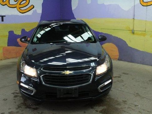 Used 2015 Chevrolet Cruze LT image 6