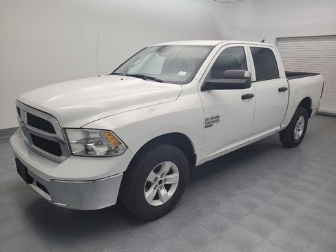 Used 2023 RAM 1500 Classic SLT w/ Trailer & Traction Group AWD/4WD image 2