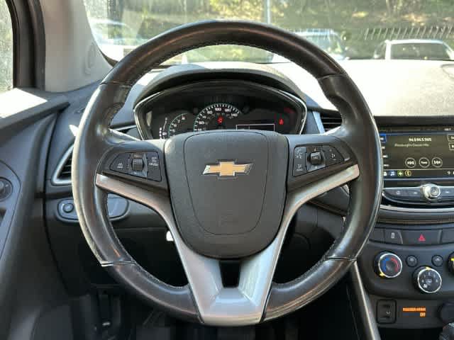 Used 2019 Chevrolet Trax LT w/ LT Convenience Package AWD/4WD image 7