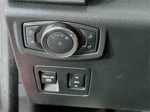 Used 2020 Ford F150 XLT w/ Trailer Tow Package image 10