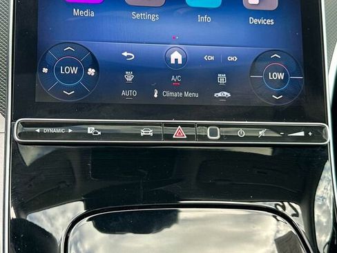 Used 2025 Mercedes-Benz C 300 Sedan image 25