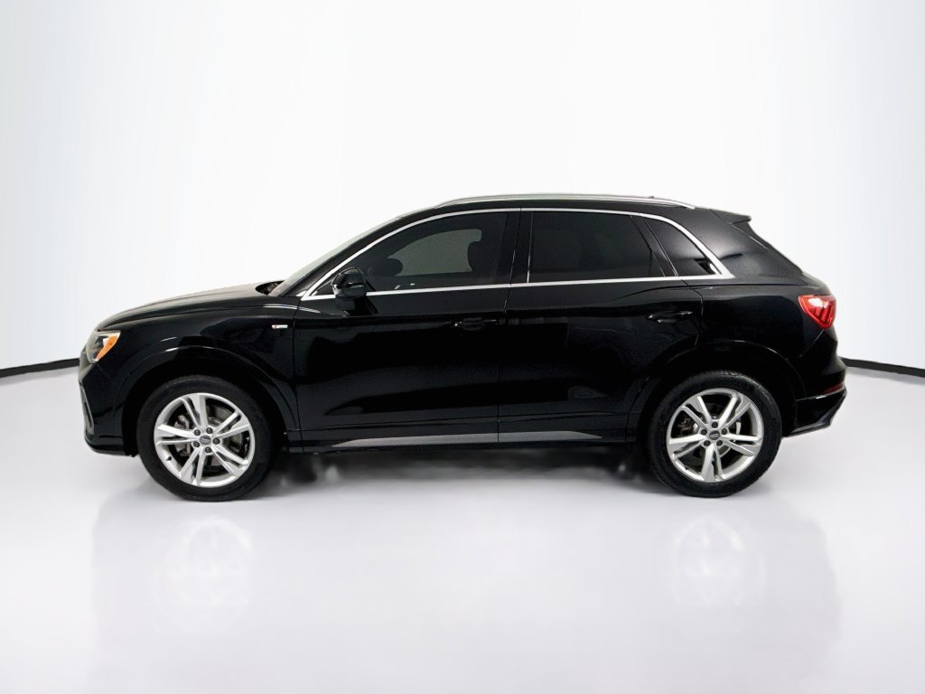 Used 2020 Audi Q3 2.0T Premium w/ Convenience Package AWD/4WD image 8