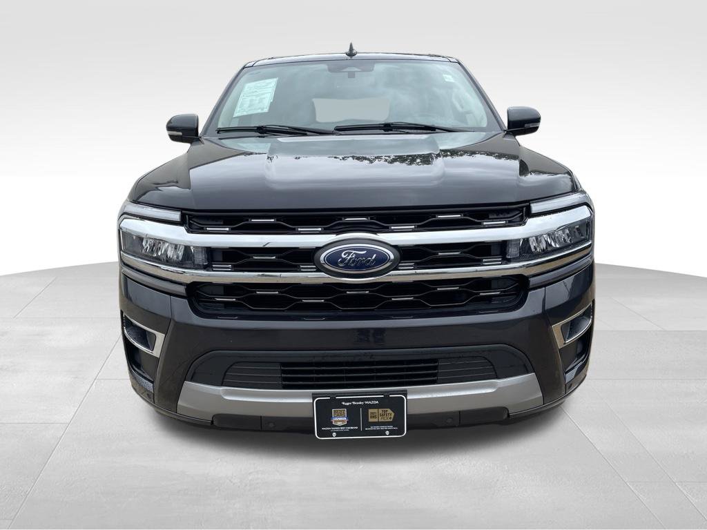 Used 2024 Ford Expedition Limited RWD image 2