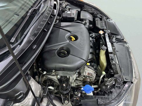 Used 2012 Hyundai Elantra Limited image 52