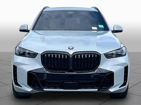 Used 2024 BMW X5 xDrive40i w/ M Sport Package AWD/4WD image 4
