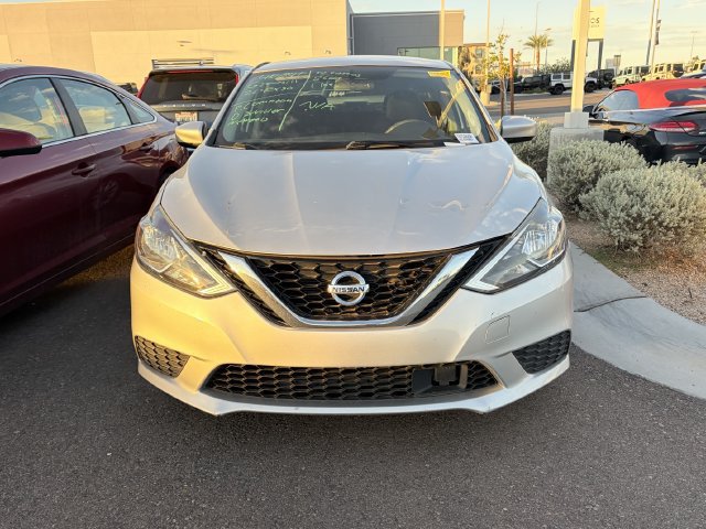 Used 2019 Nissan Sentra SV FWD image 2
