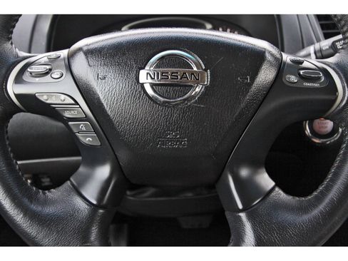 Used 2015 Nissan Pathfinder SL w/ Trailer Tow Package FWD image 15