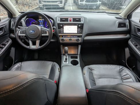 Used 2017 Subaru Outback 3.6R Limited image 27